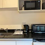 Monoambiente Con Pileta, Cochera Y Wi-Fi Ideal Para 2 Huespedes