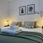 Monoambiente Con Pileta, Cochera Y Wi-Fi Ideal Para 2 Huespedes