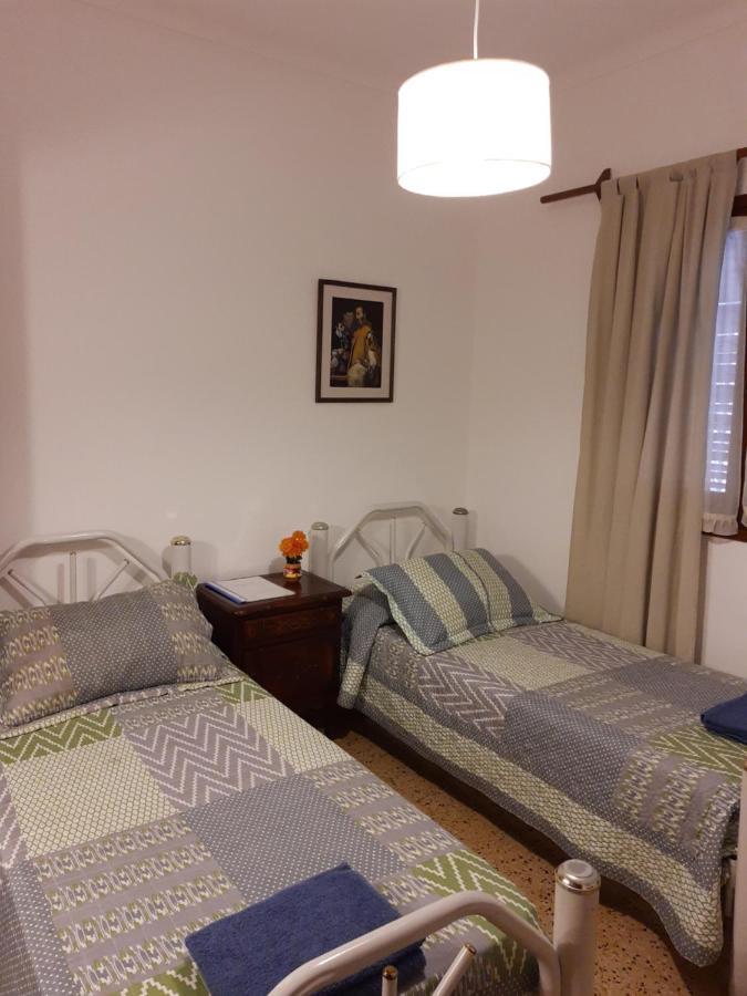 Habitación en casa particular Arteaga1169