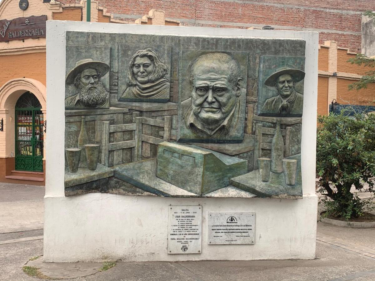 Paseo De Poetas Esteco 260 *