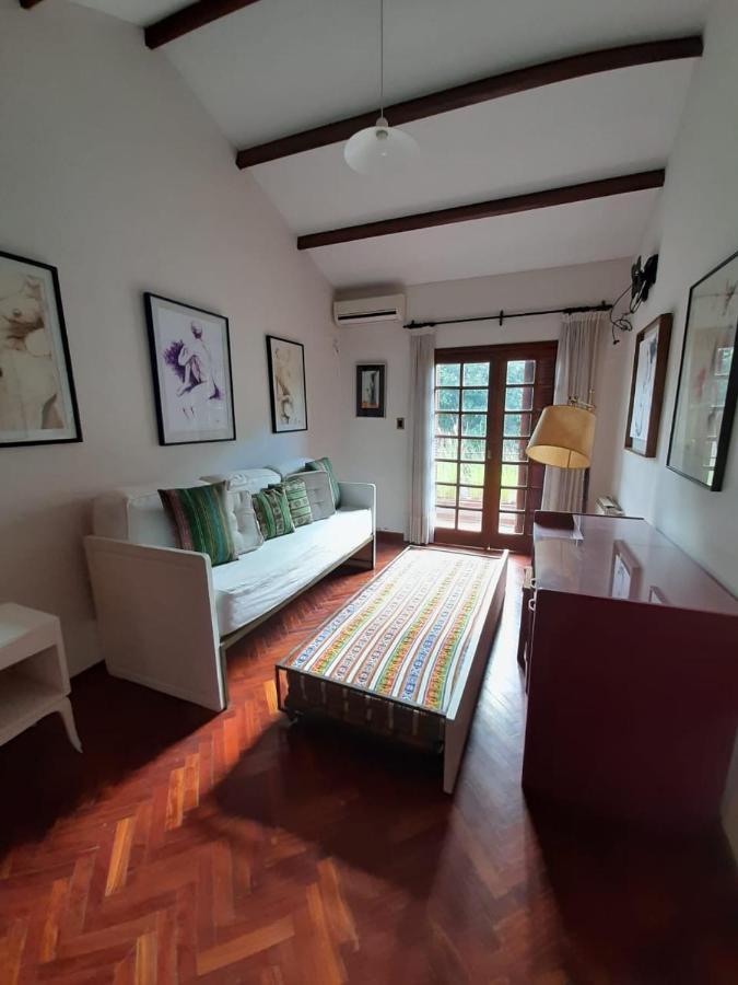 Dos Balcones Bed and breakfast *
