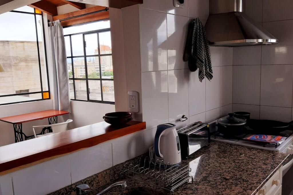 Hermoso Departamento Centrico En Ultimo Piso, Con Cochera Apartment *