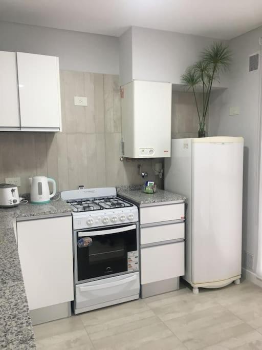 Dean Funes Suites 606 Apartamento Salta