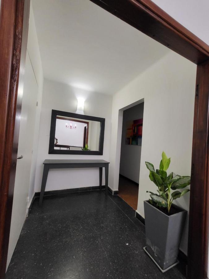 Habitación en casa particular Avenida Belgrano