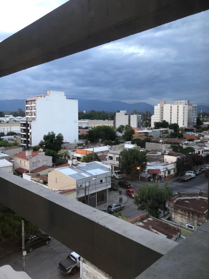 Departamento Calle Balcarce Hermosa Vista Y Parrilla Apartamento Salta