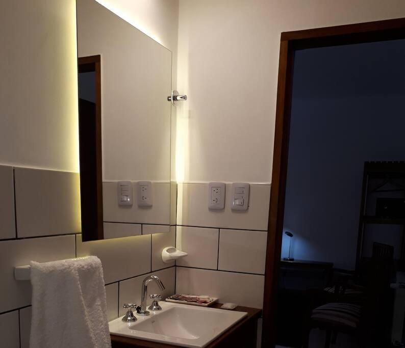 Apartamento Luminoso Monoambiente En Pueyrredón Y Ameghino *