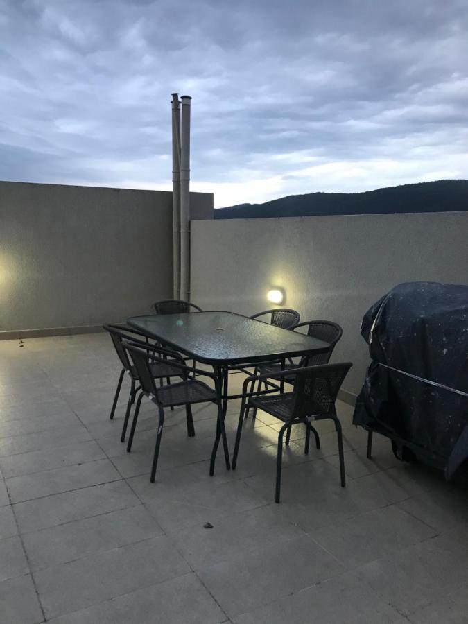 Apartamento Departamento Calle Balcarce Hermosa Vista Y Parrilla *