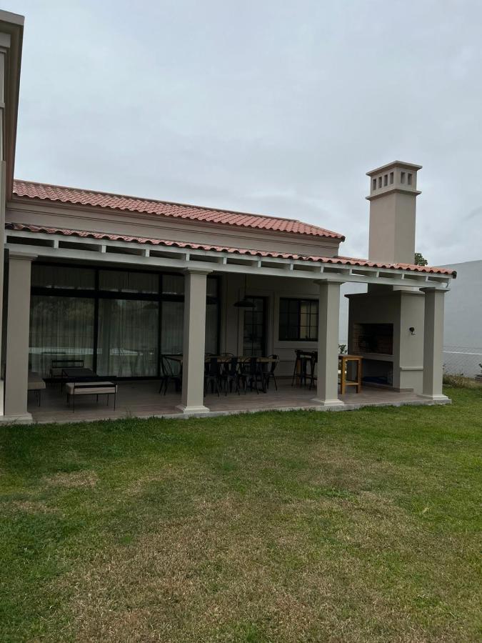 Exclusiva Casa En Barrio Privado A Estrenar! *