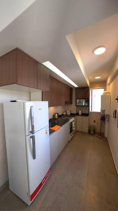 Apartamento Departamento Nuevo, Luminoso Y Completo En Vista Al Cerro