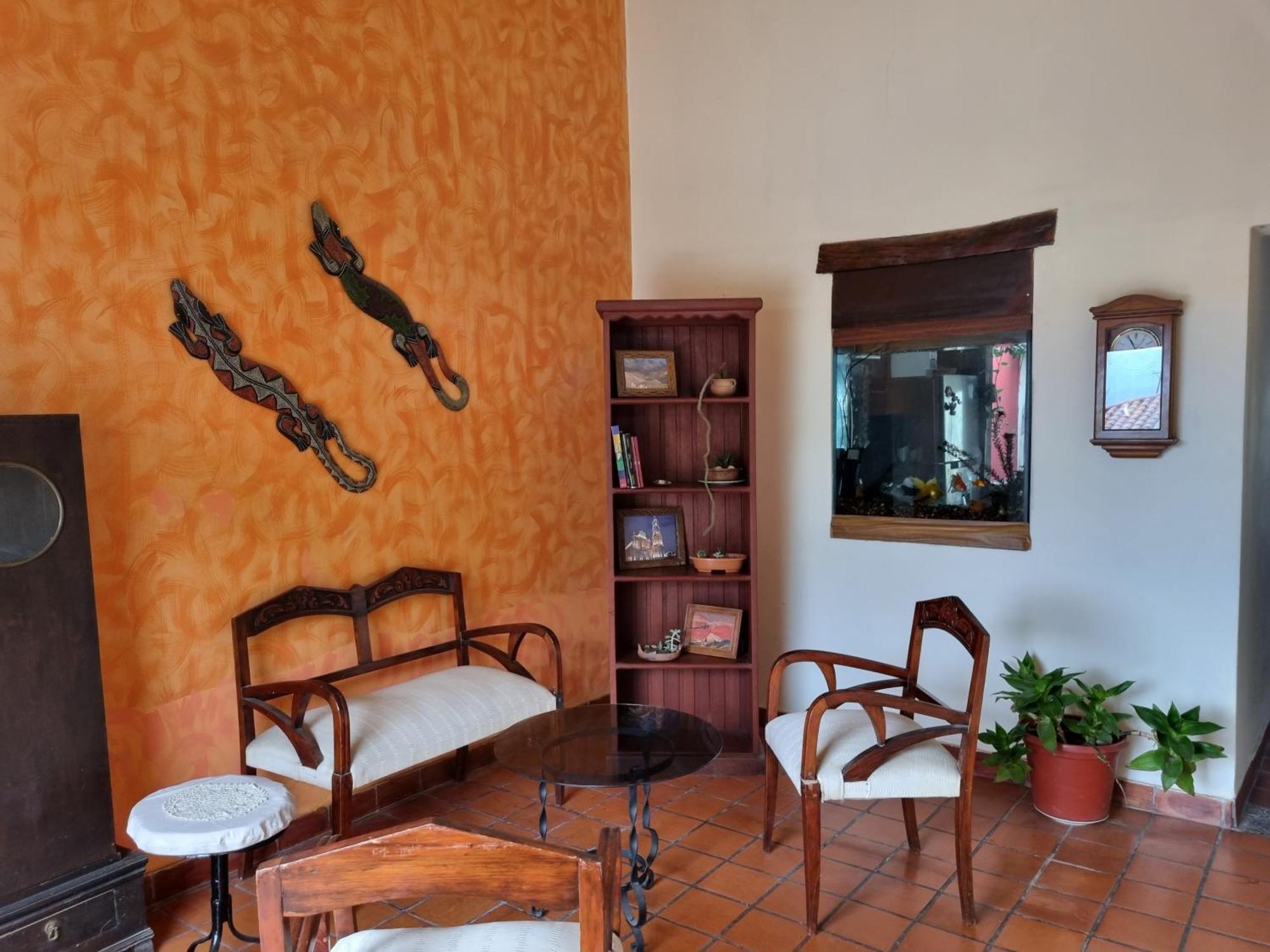 Rosas Guest house *