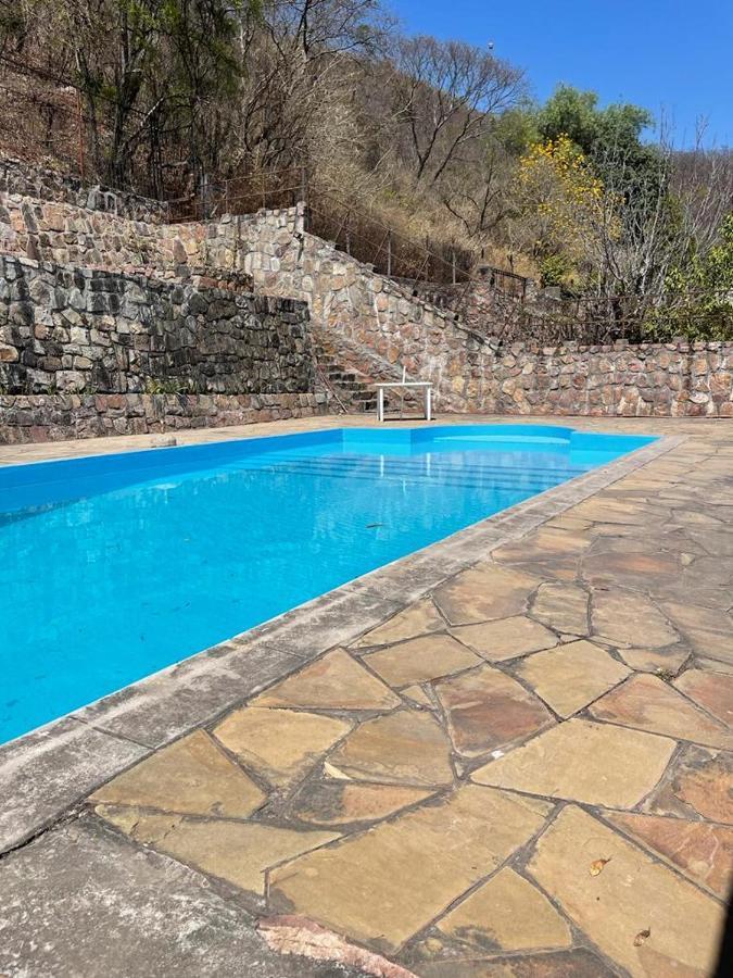 Departamento Zona Residencial Con Pileta Pensión Salta