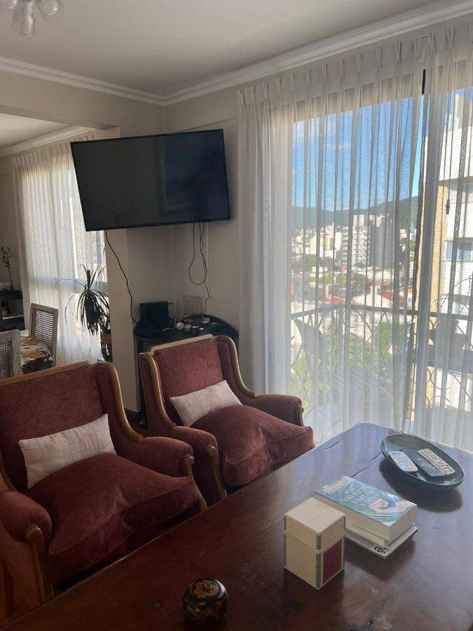Departamento Almirante Brown Apartamento