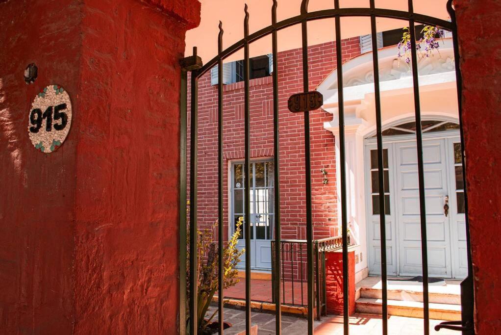 Casa Con Estacionamiento En El Centro Сasa de vacaciones Salta