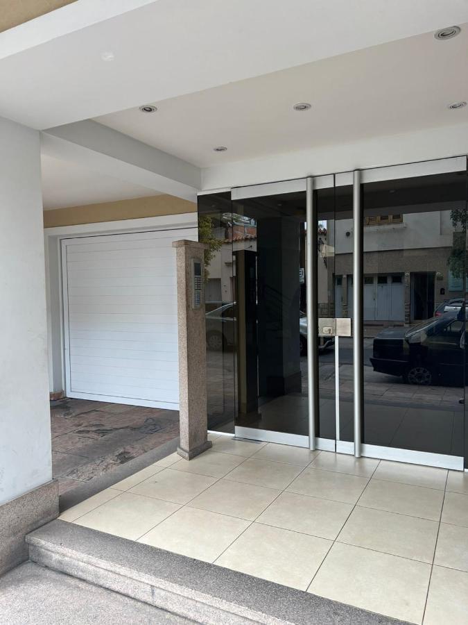 Apartamento Departamento En Excelente Ubicacion Con 2 Dormitorios! Salta