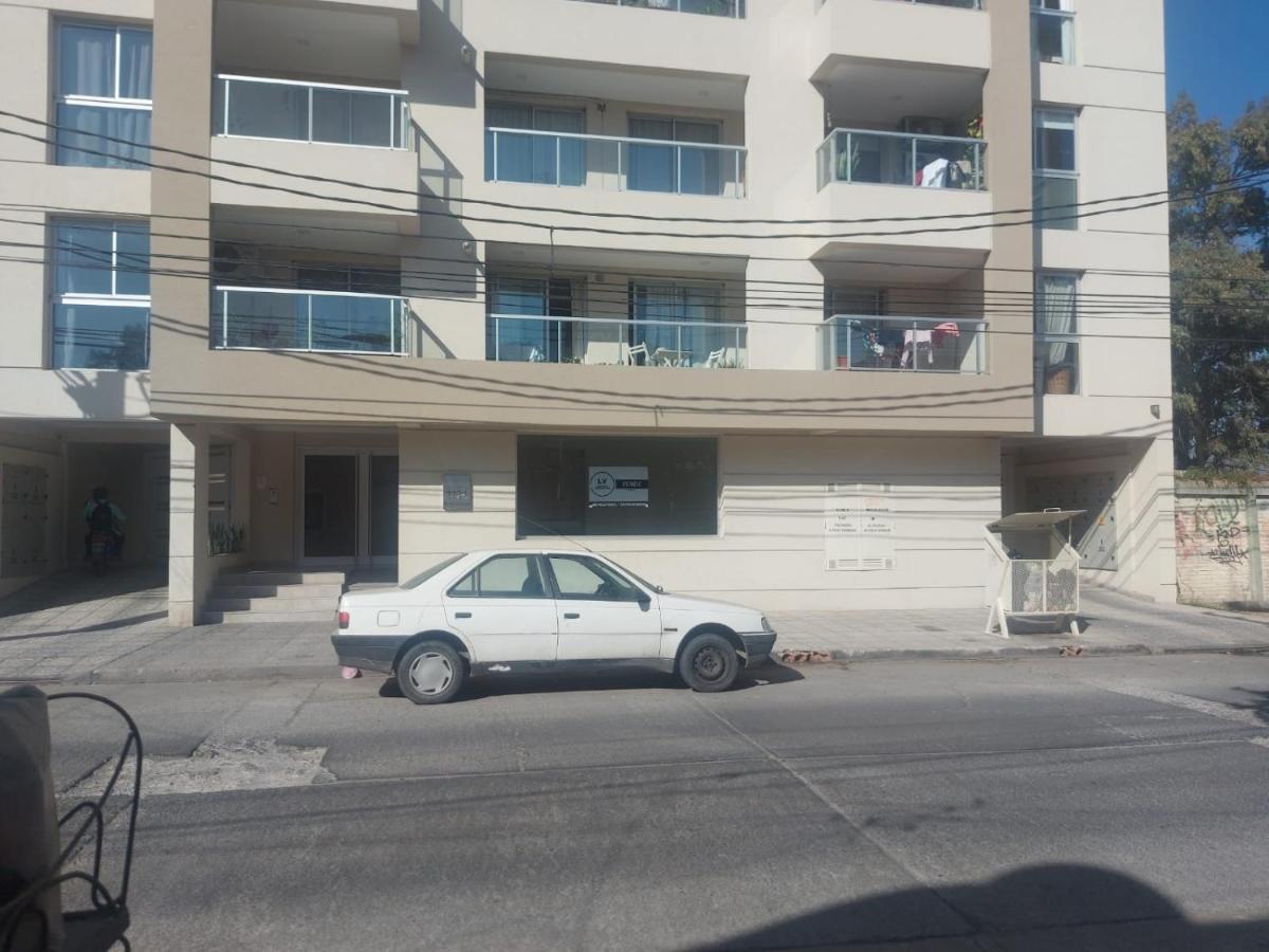 Hermoso Departamento De Dos En *
