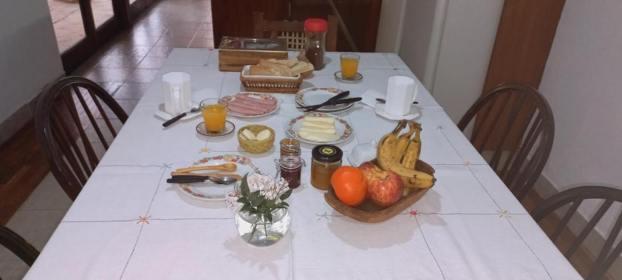 Aeropuerto A 5' Y Ruta Del Vino A 100 Mts Homestay