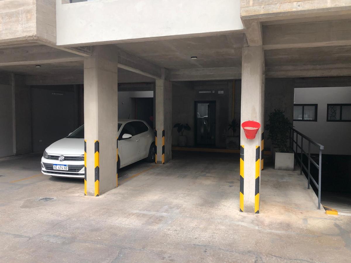 Apartamento Departamento En Primer Piso A 900 Metros De La Balcarce Salta