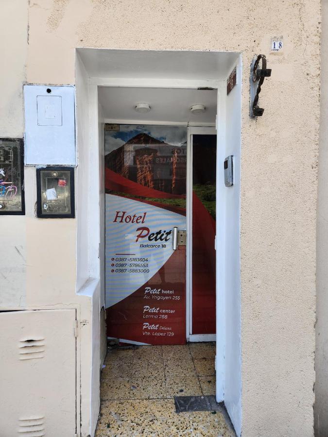 Petit Balcarce Hotel *