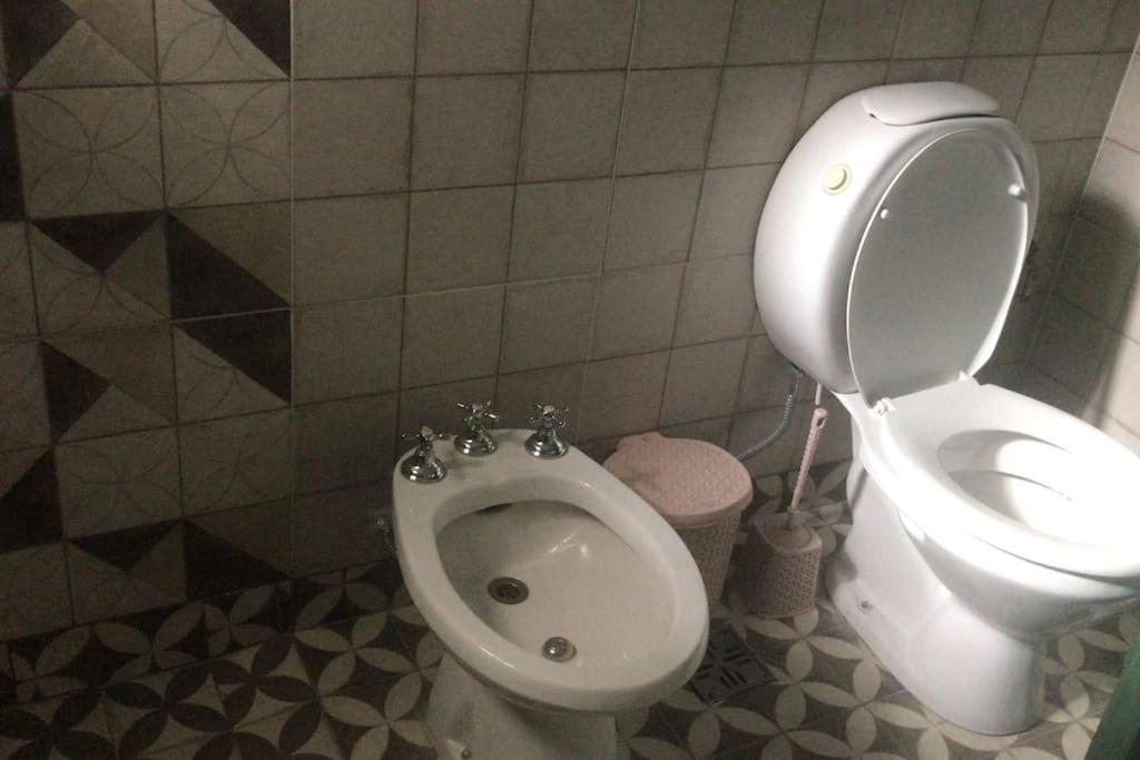 Casa Centrica Comoda Y Amplia Сasa de vacaciones Salta