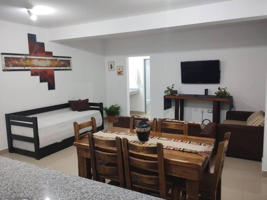 Apartamento Bambu 1. Amplio Departamento. Salta