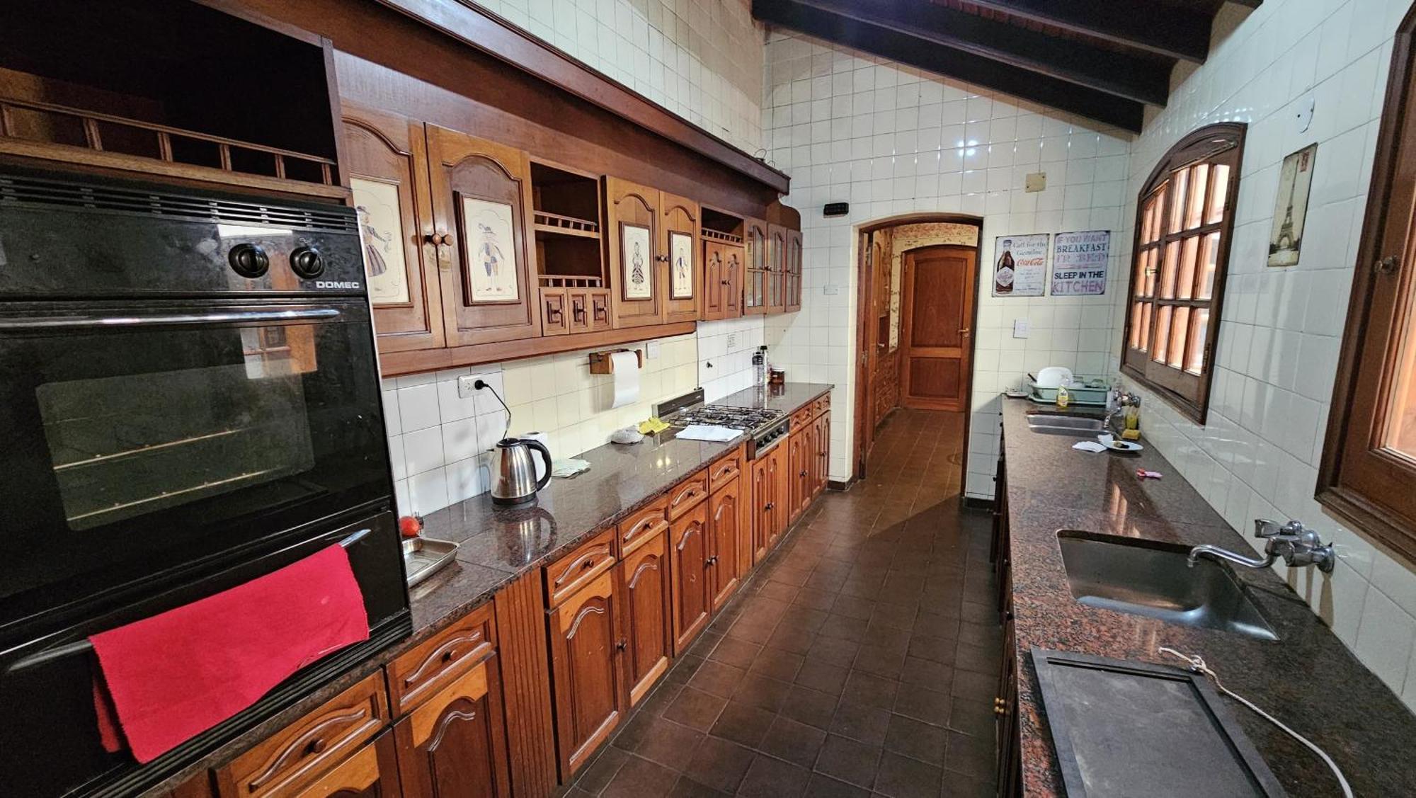 Guest house Valhalla &