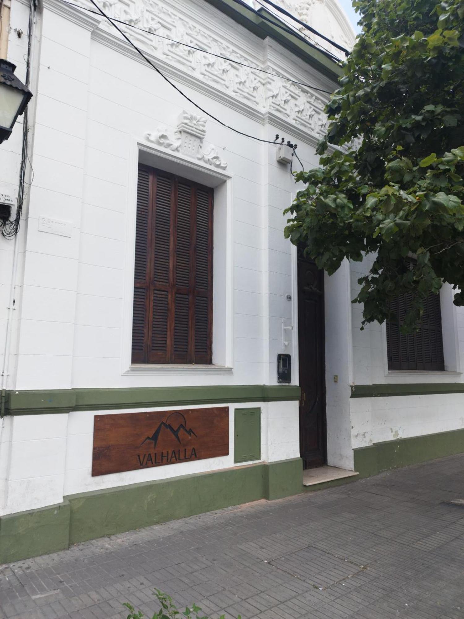 Guest house Valhalla & Salta