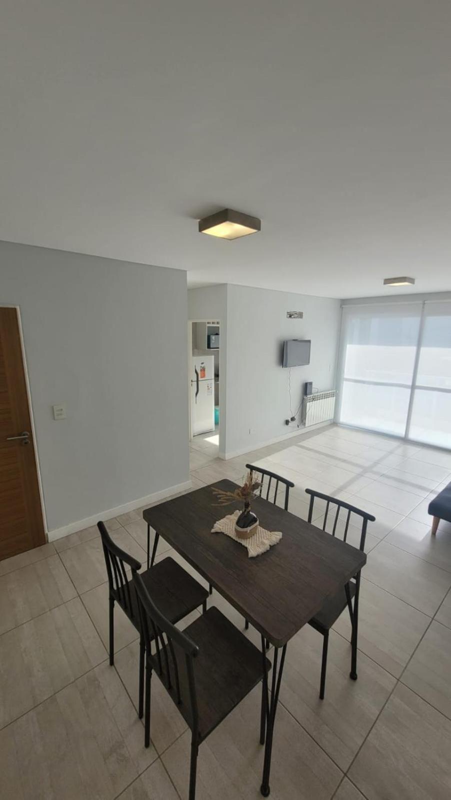 Apartamento Dean Funes 302 *