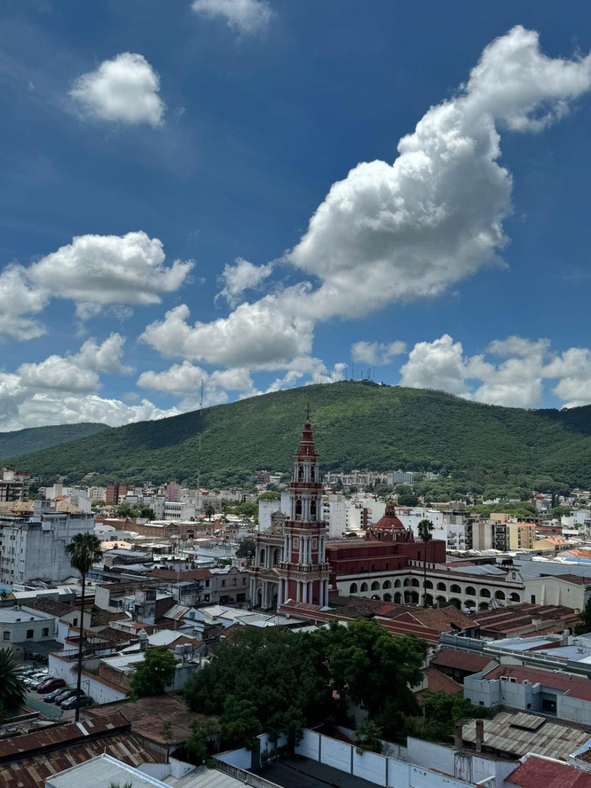 Exclusivo Departamento Para 2 En Pleno Centro De Salta