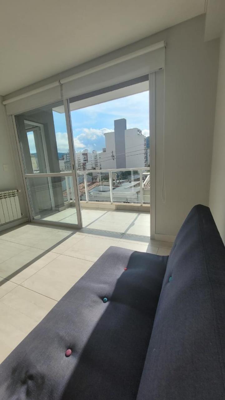 Apartamento Dean Funes 302 *