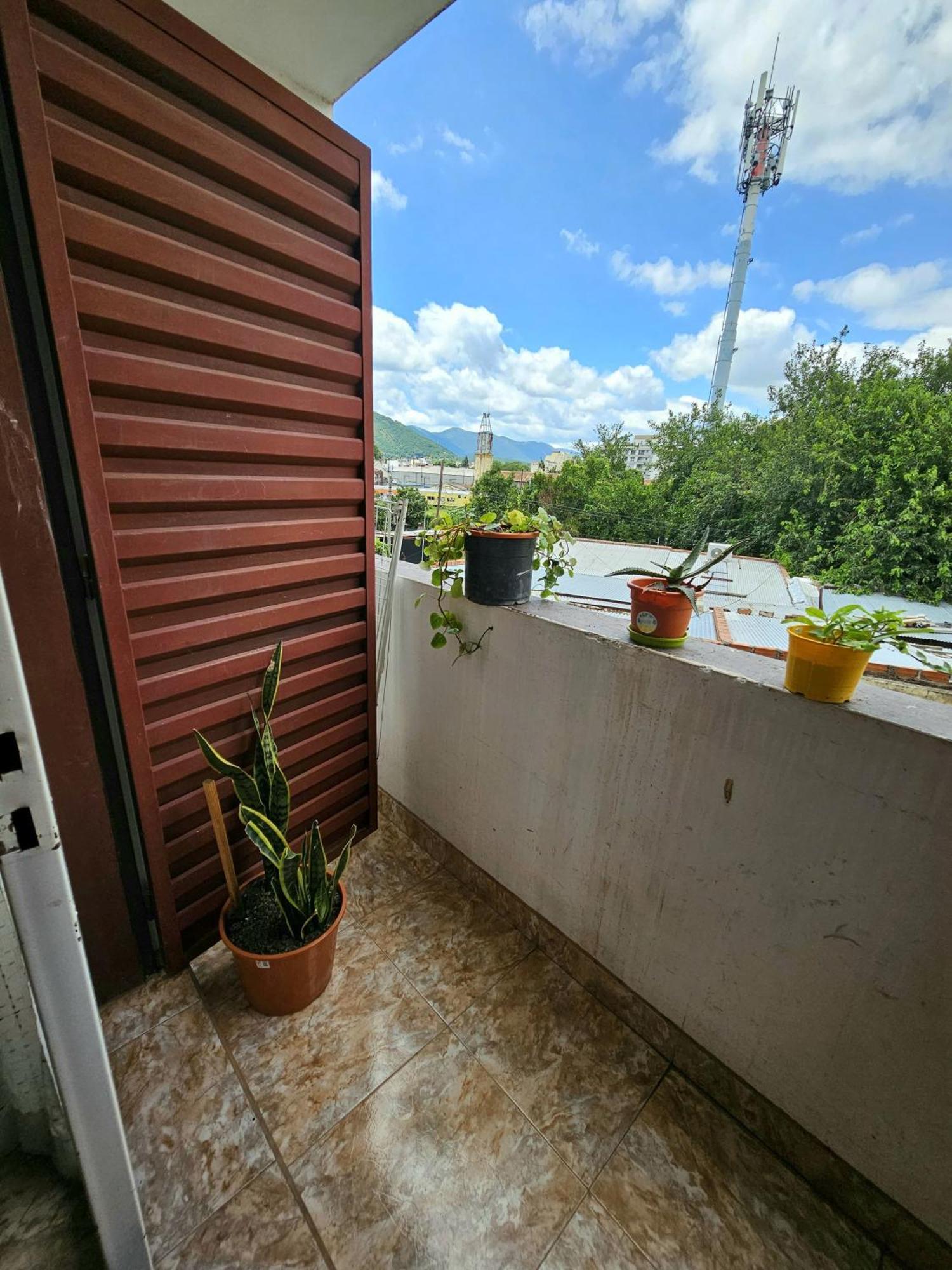 Departamento Centrico En 2 Hab/2banos