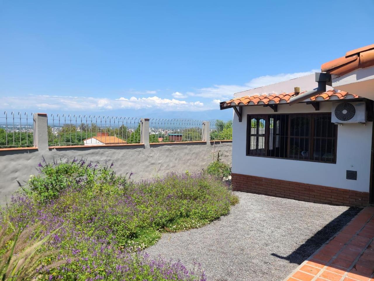 Casa 'los Colibries' Salta