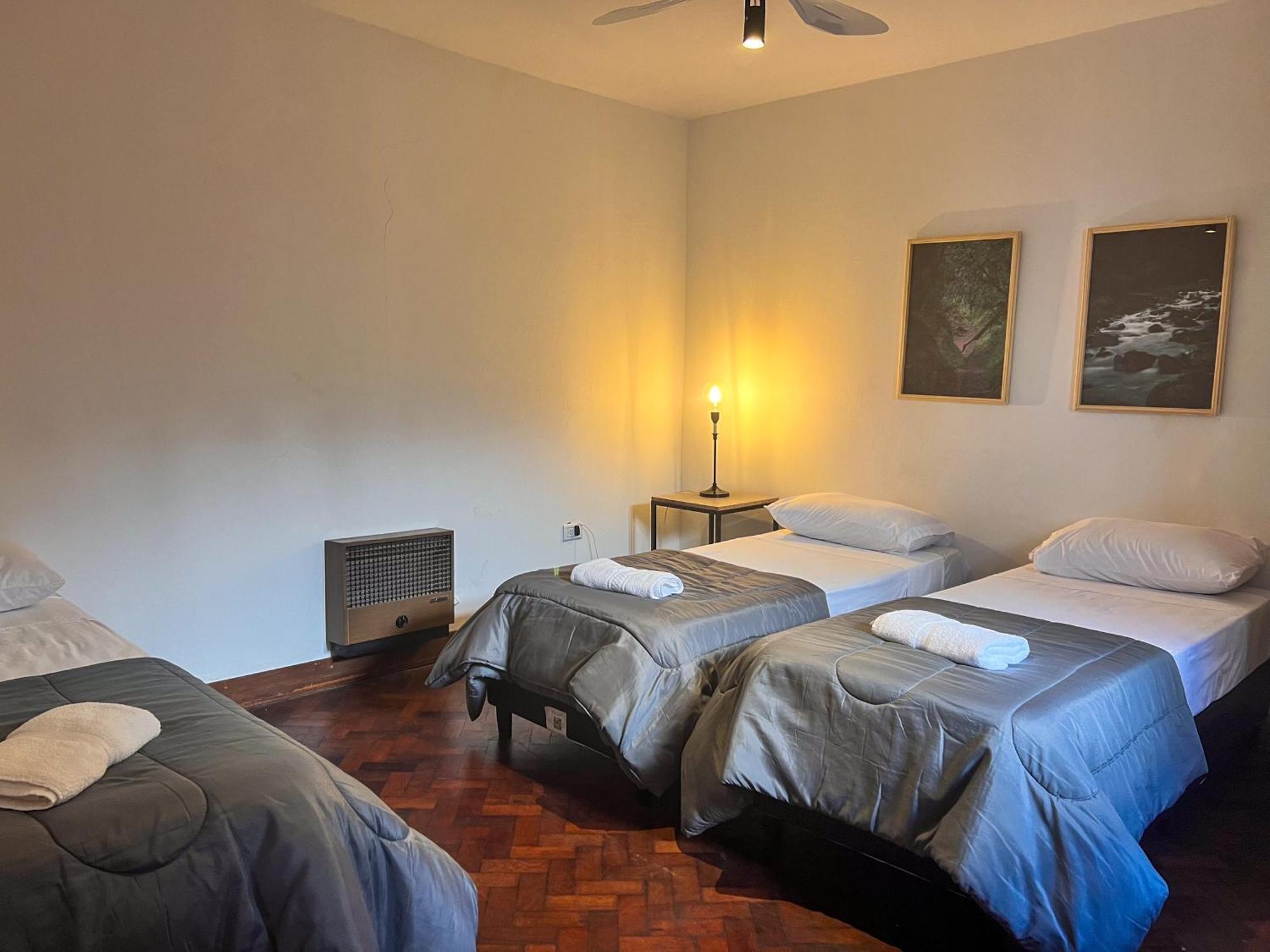 Hostal Casa Montana *