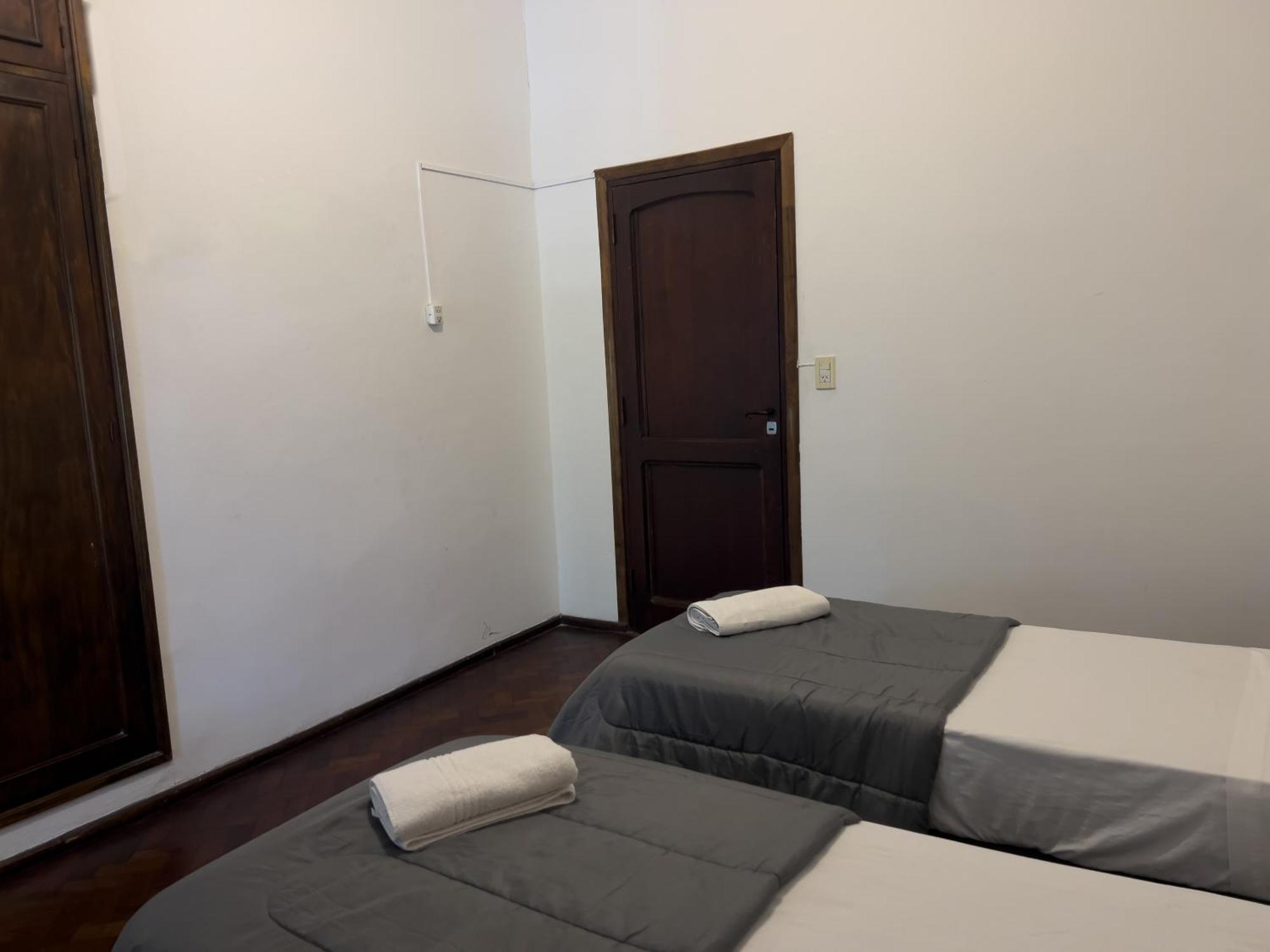Hostal Casa Montana *