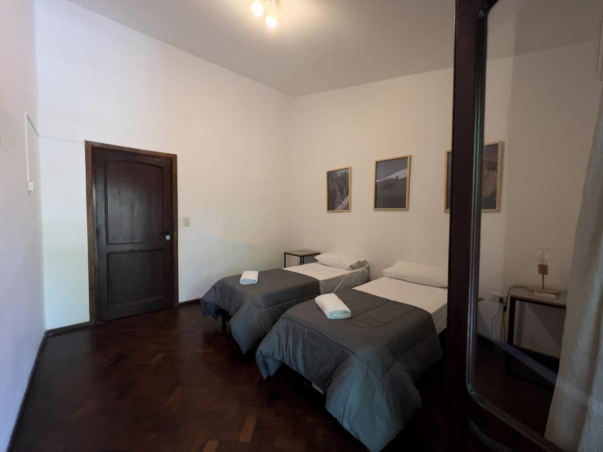 Hostal Casa Montana *