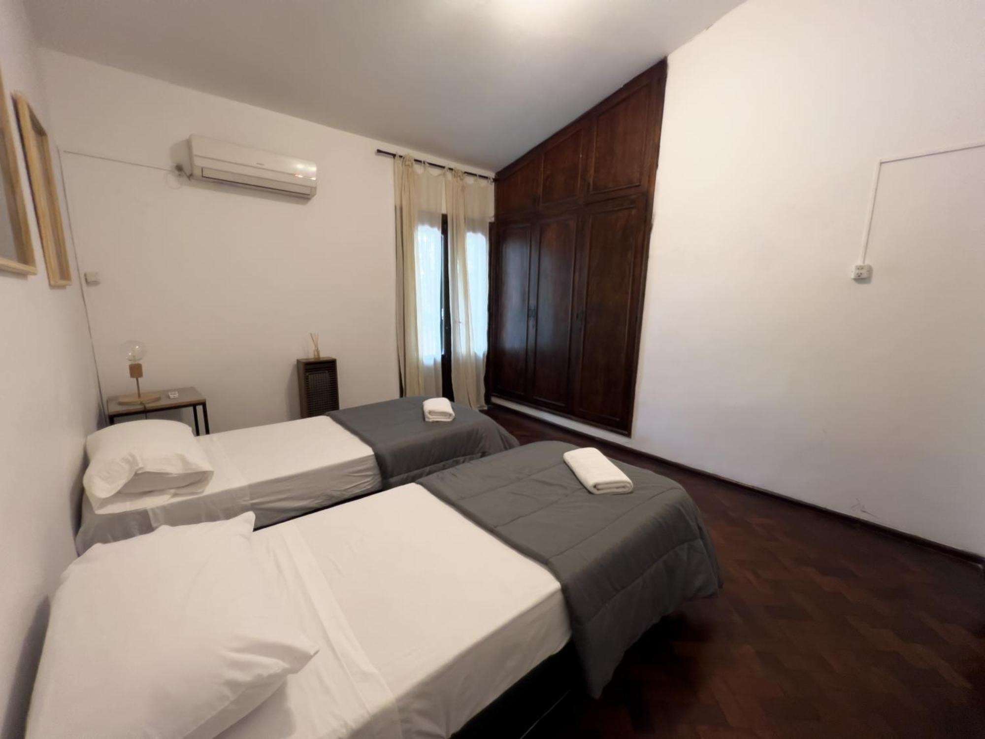 Casa Montana Hostal *