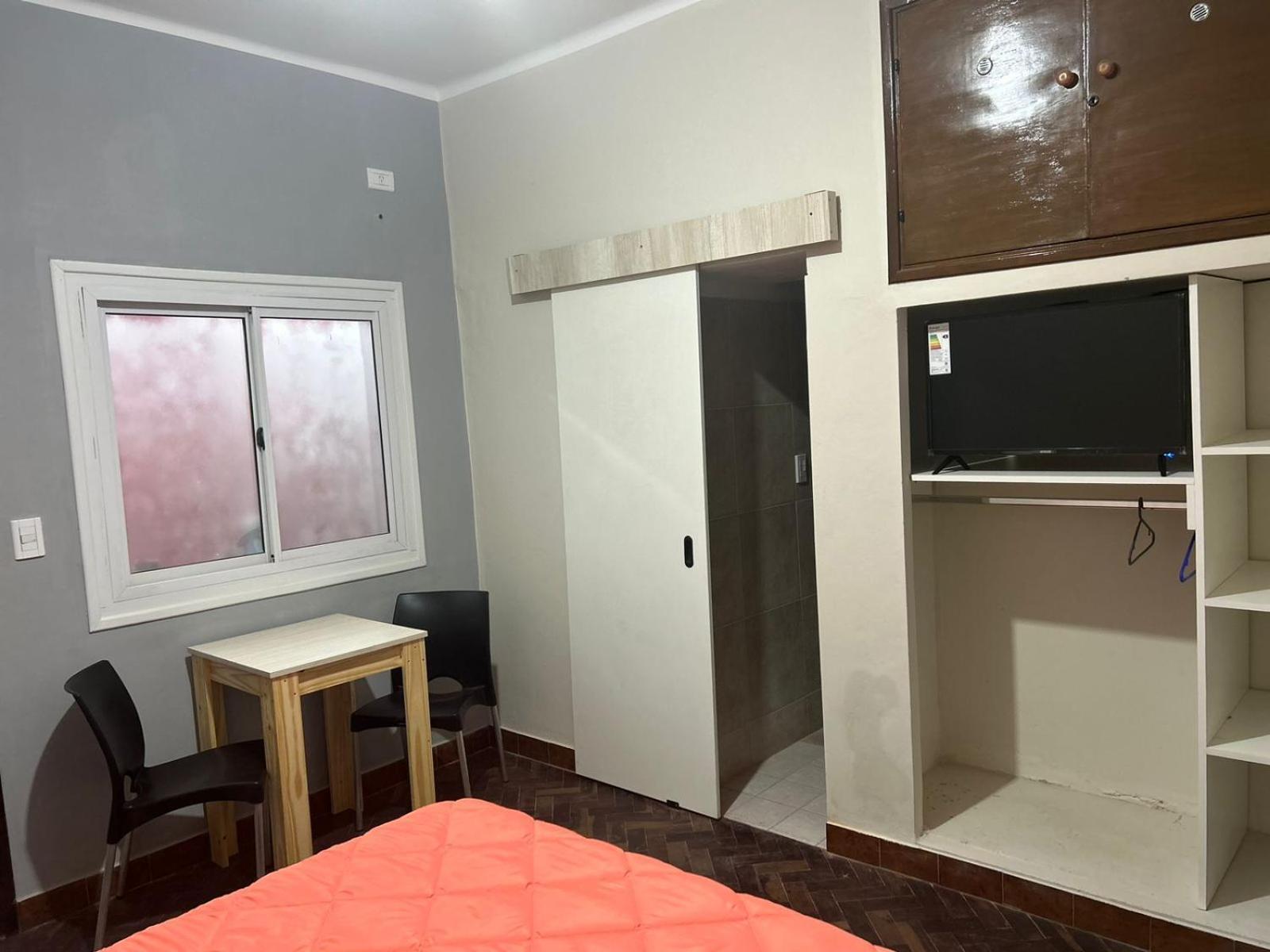 R745 Habitación en casa particular