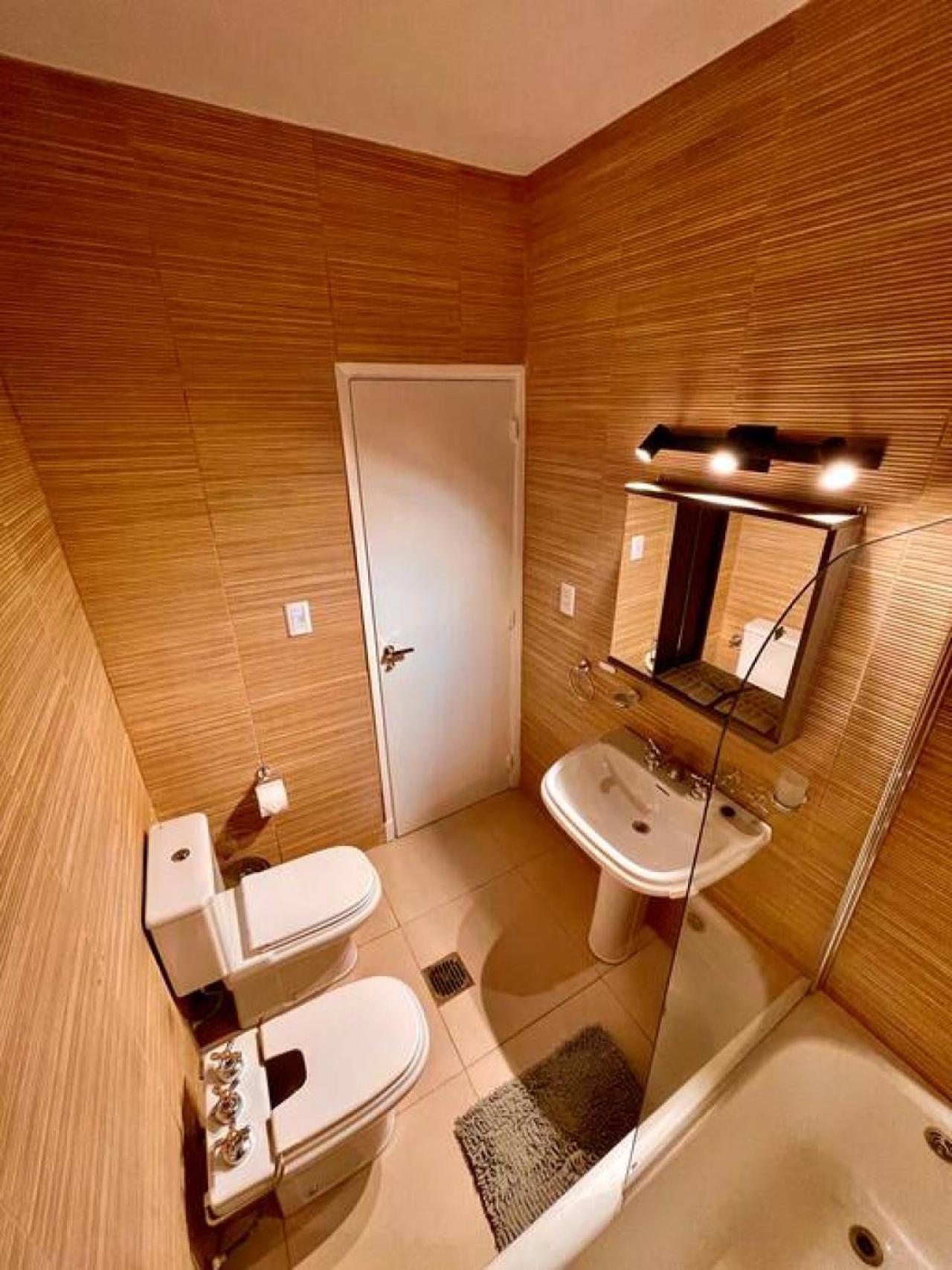 Apartamento Departamento Centrico, Comodo Y Luminoso En 3 2 Banos *