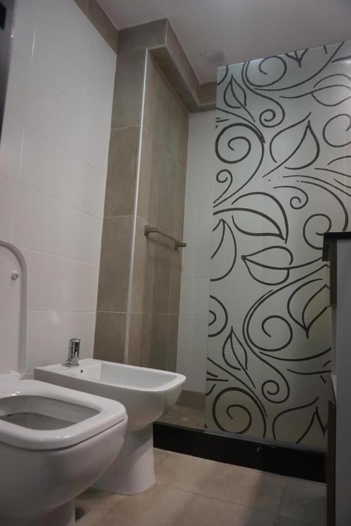 Dean Funes Premium Apartamento *