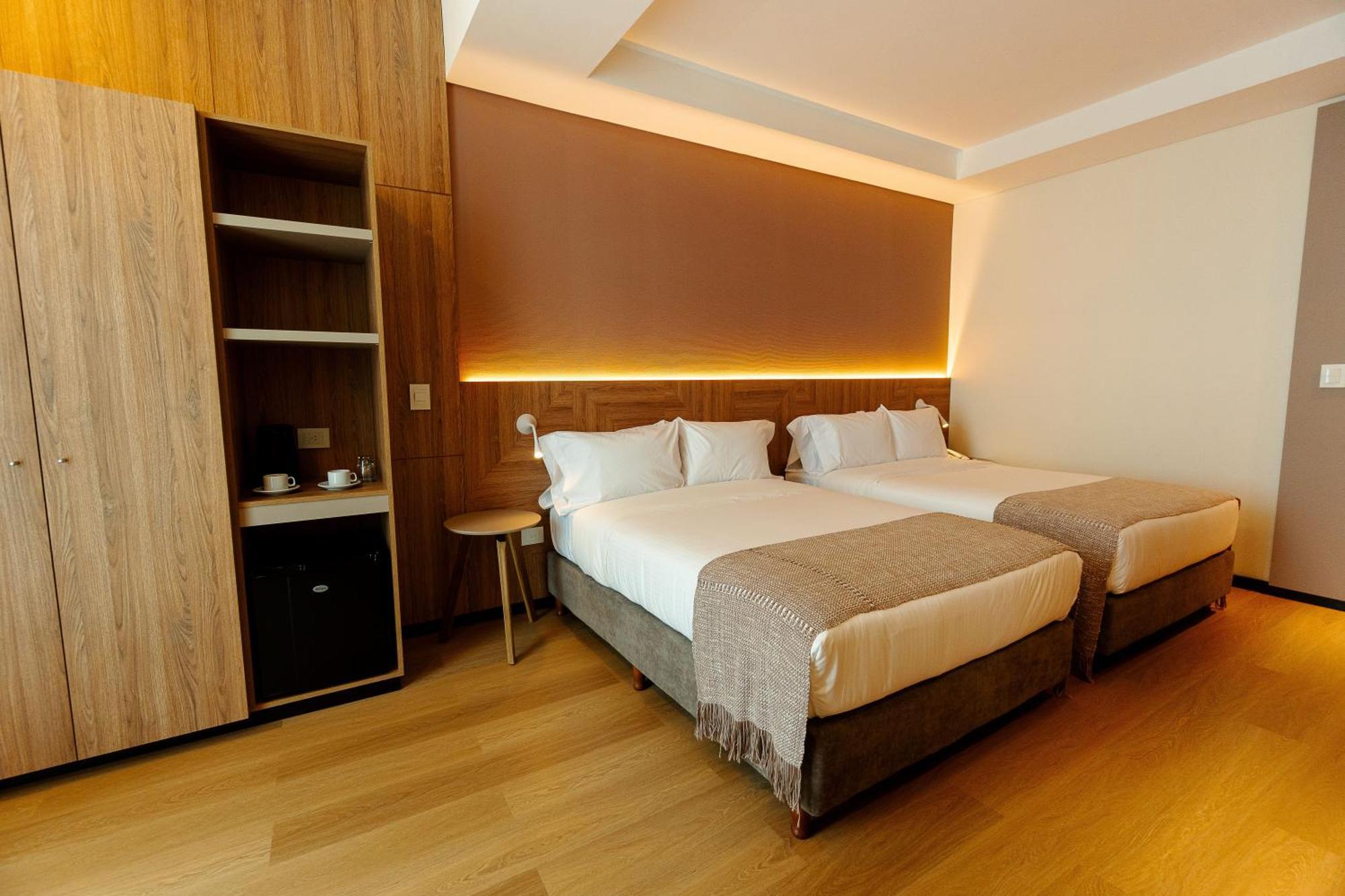 Brizo 4*