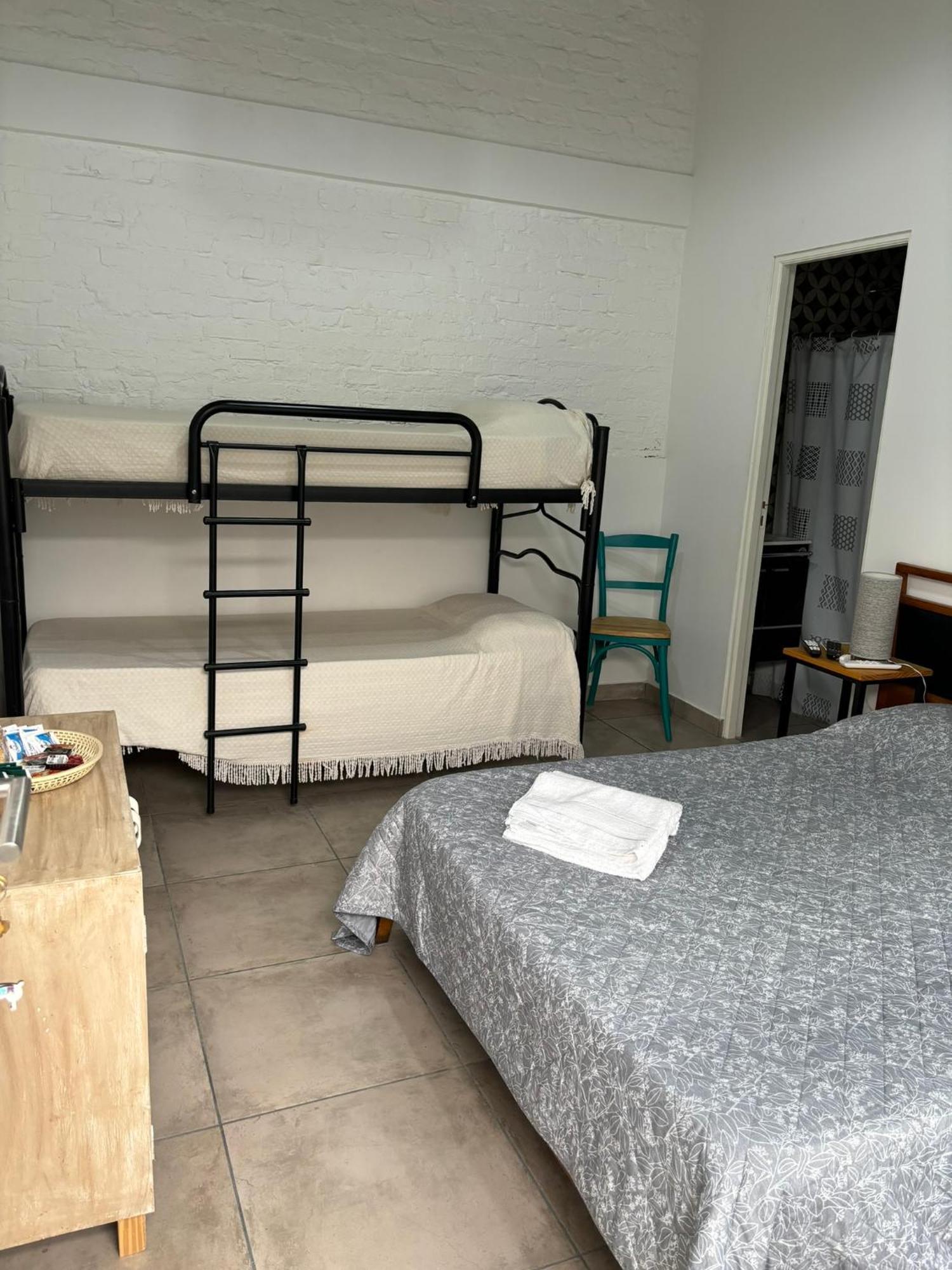 Habitación en casa particular Con Bano Privado Zona Centro - Capital