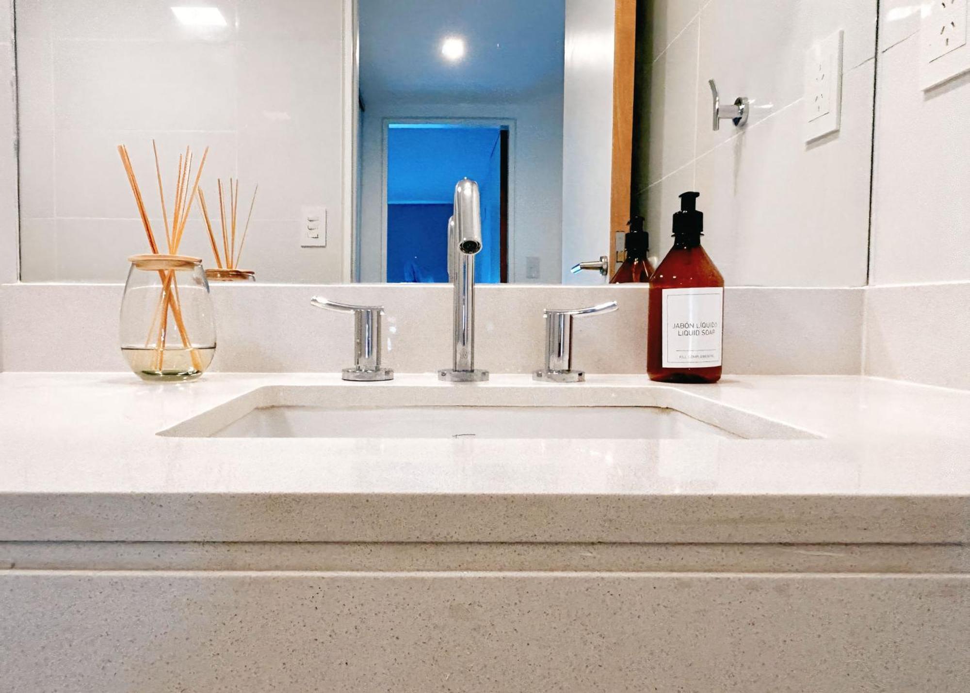 Charming Flat En El Centro De - Free Parking Apartamento