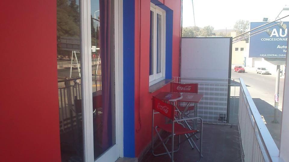 Los Mendocinos Hostal *