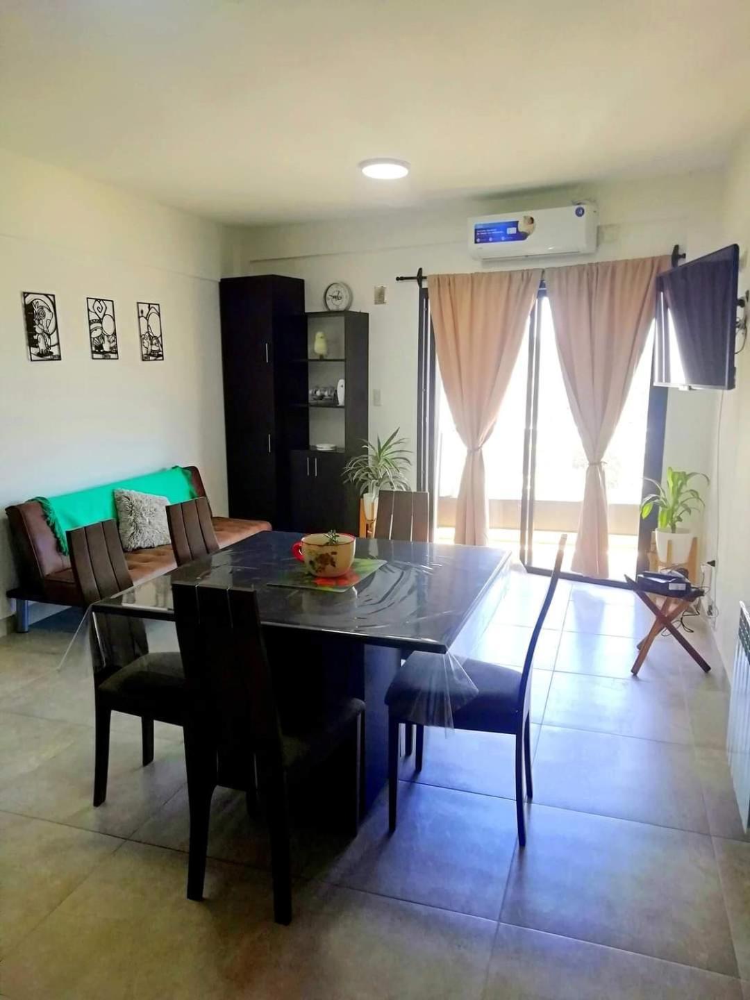 Depto Amplio Zona Shopping Y Penas Apartamento