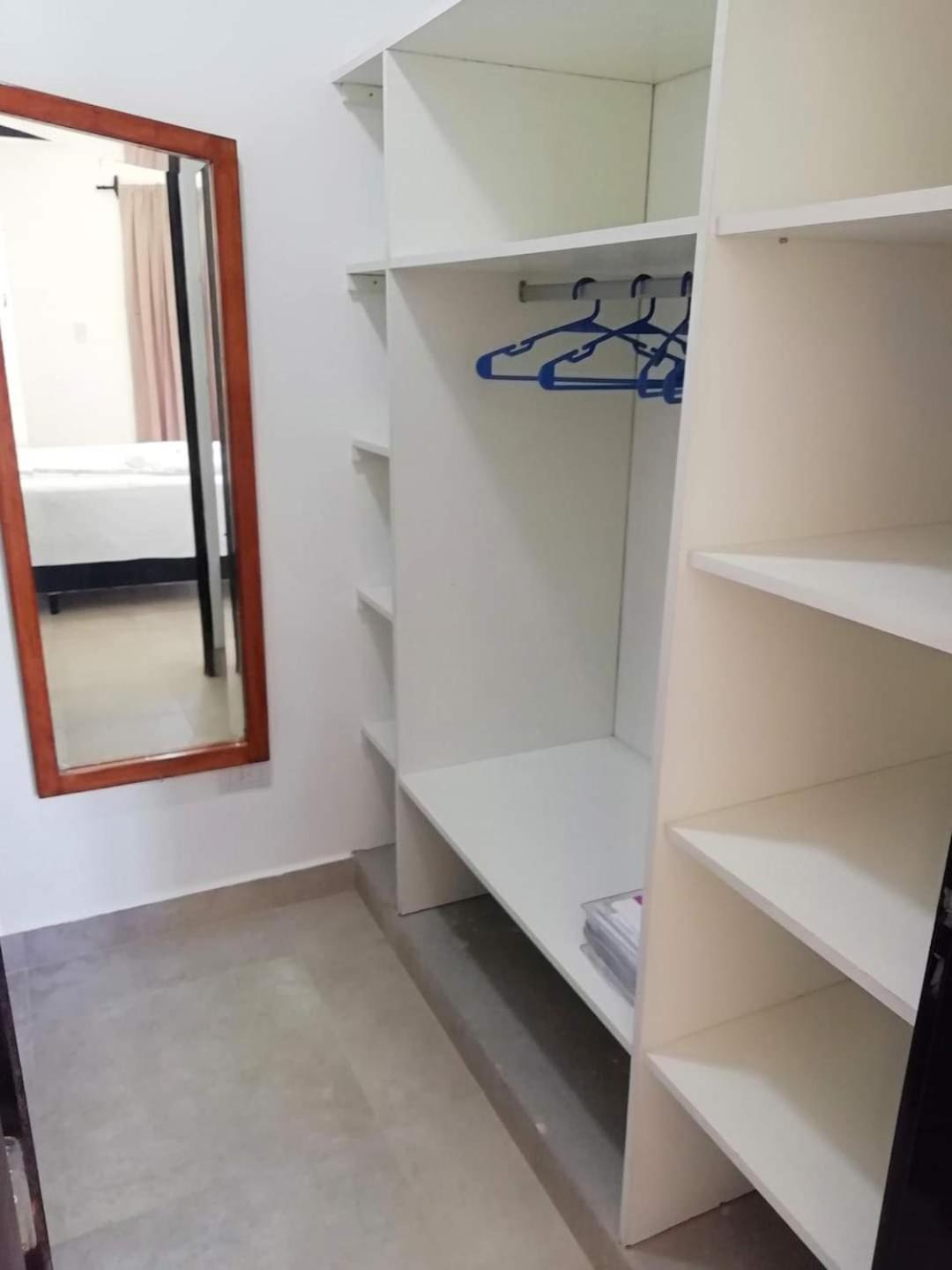 Depto Amplio Zona Shopping Y Penas Apartamento Salta