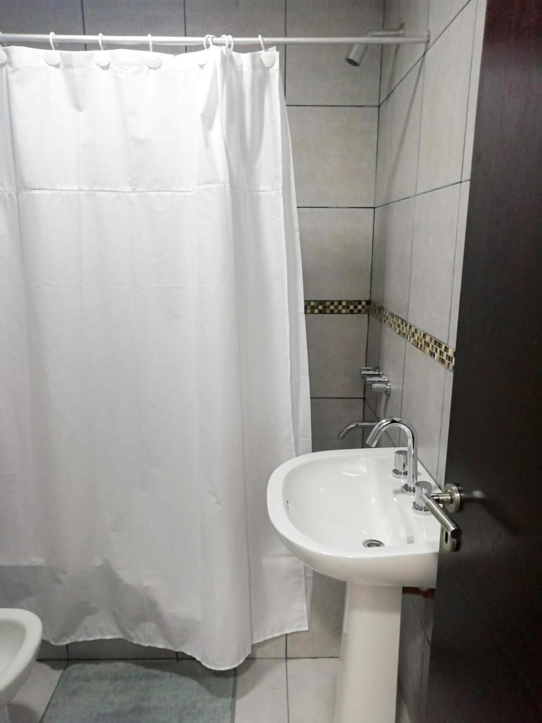 Apartamento Depto Amplio Zona Shopping Y Penas Salta