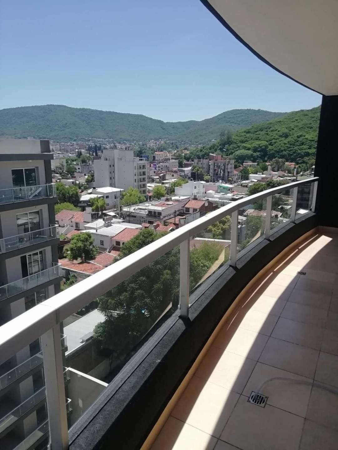 Apartamento Depto Amplio Zona Shopping Y Penas *