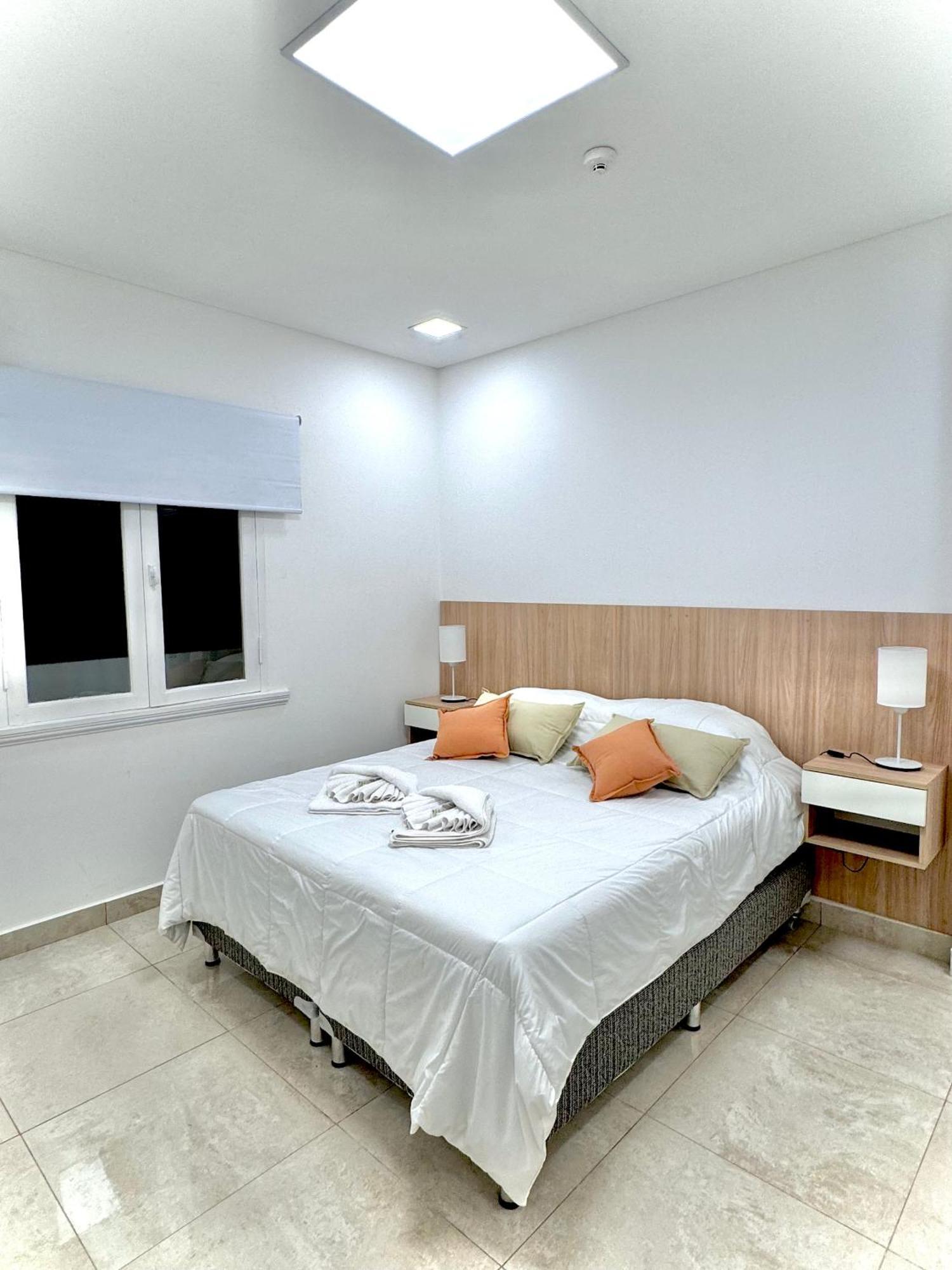 Apartamento Departamento Boutique Centrico, Nuevo Y Moderno Con 3 Y 2 Banos En Calle Caseros *