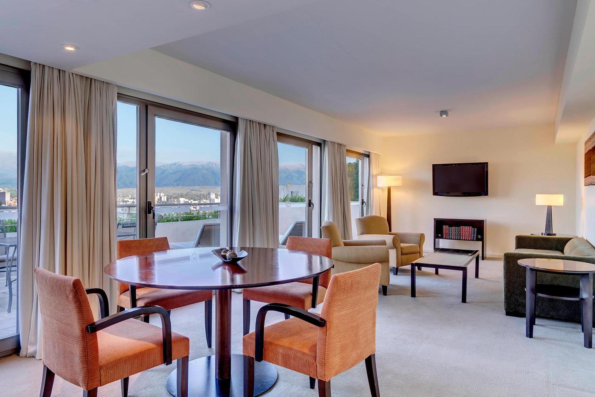 Sheraton Hotel 5*