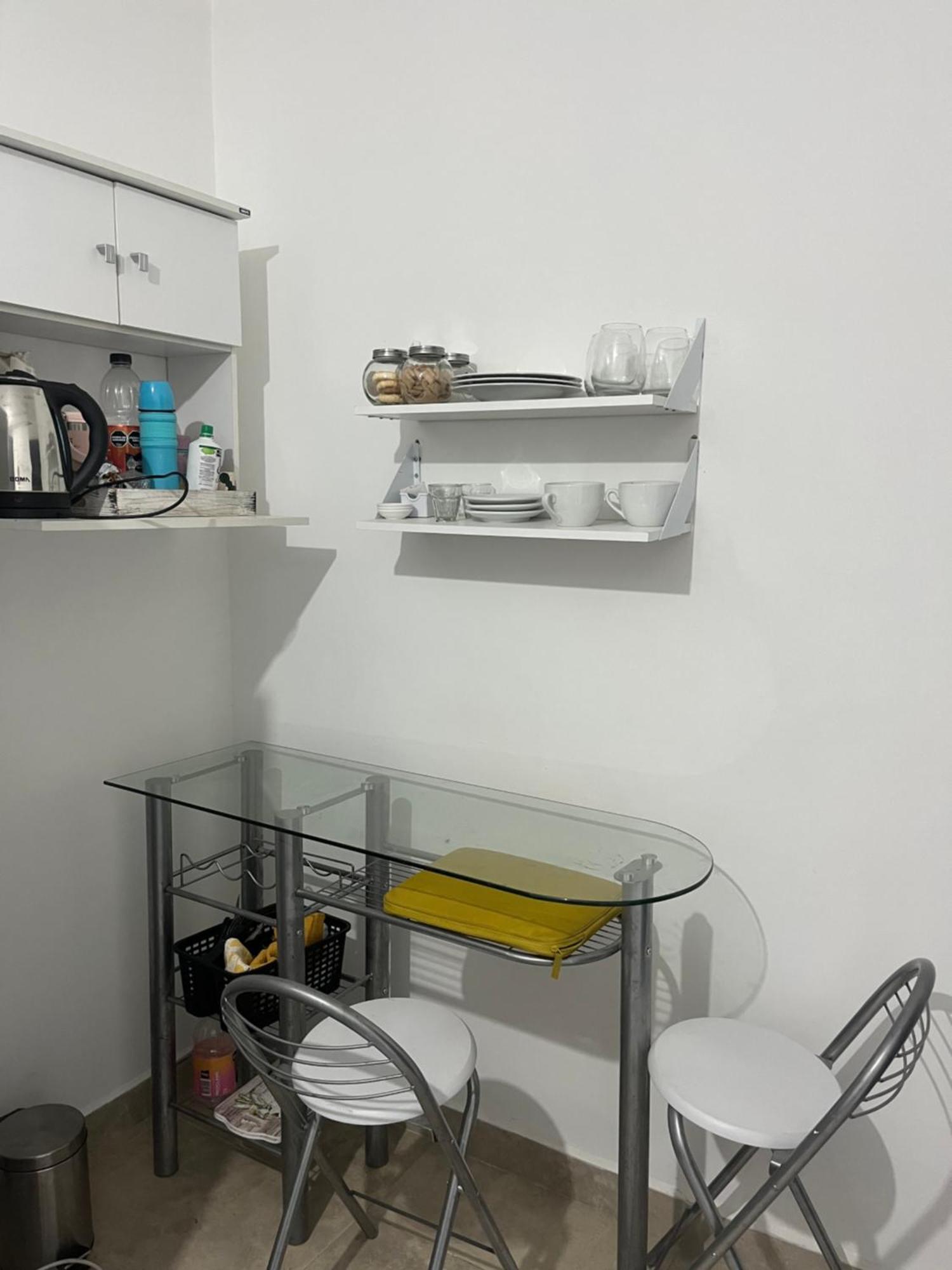 Apartamento Departamento Monoambiente En Tres Cerritos *