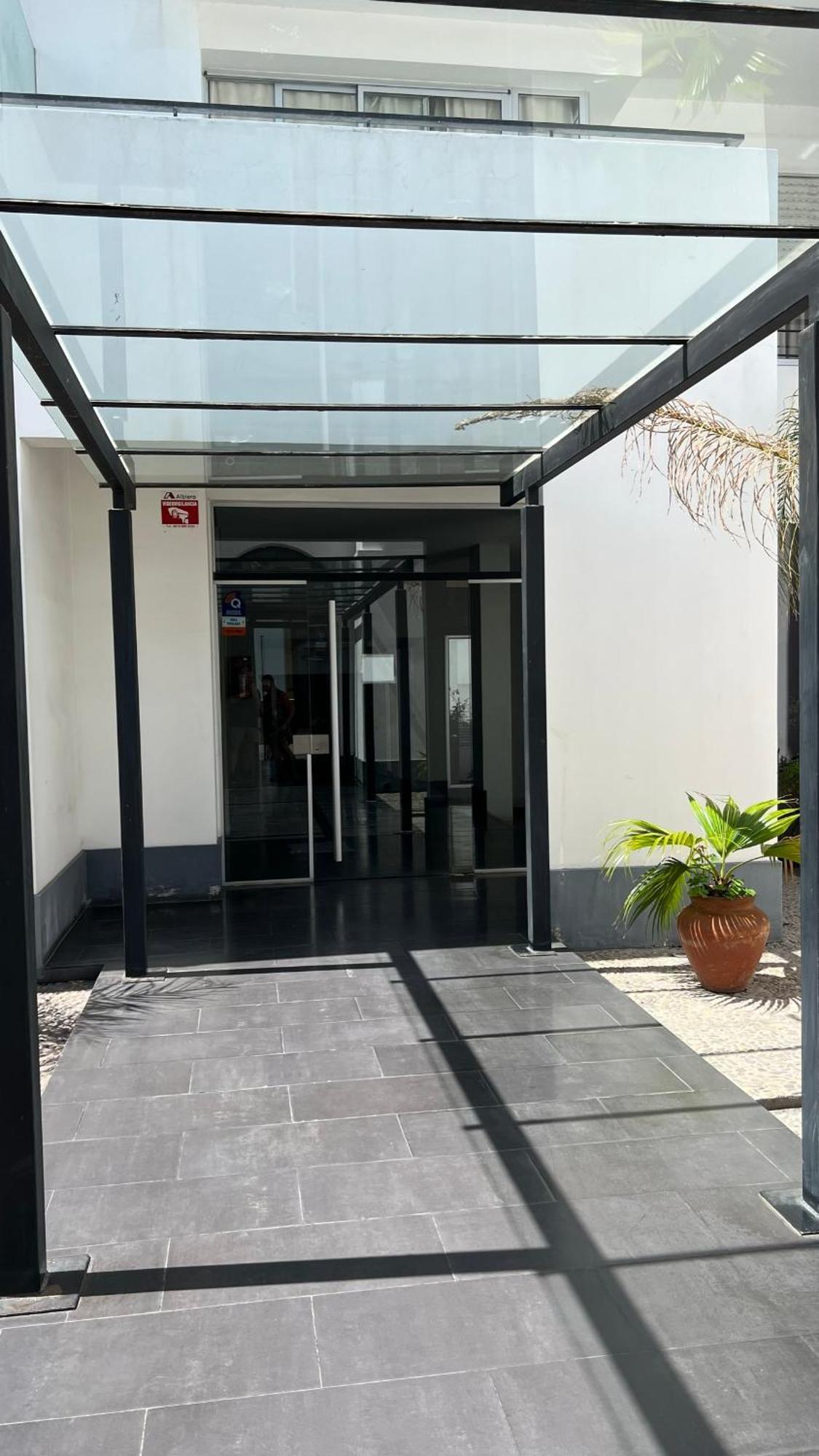 Moderno En Paseo Caseros